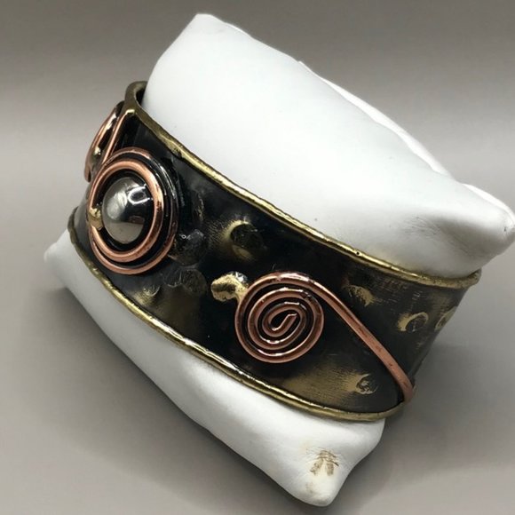 Men's Brutalist Mixed Metal Cuff Bracelet - Picture 3 of 10